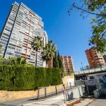 Parking Y Padel A 9 Min Playa Poniente Benidorm