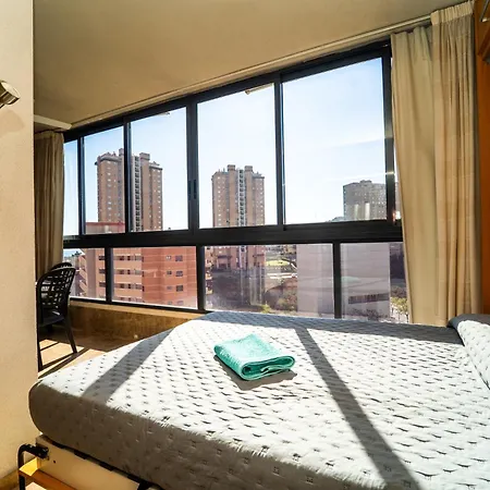 Parking Y Padel A 9 Min Playa Poniente * Бенидорм