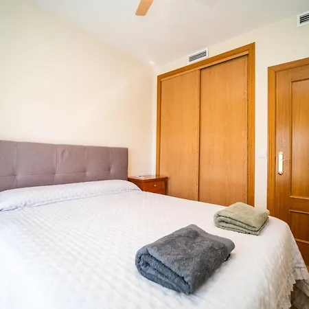 Parking Y Padel A 9 Min Playa Poniente