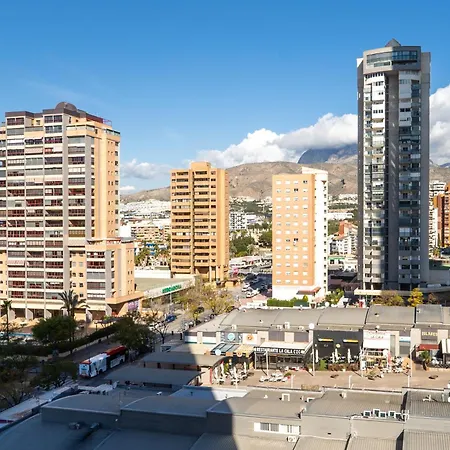 Parking Y Padel A 9 Min Playa Poniente בנידורם
