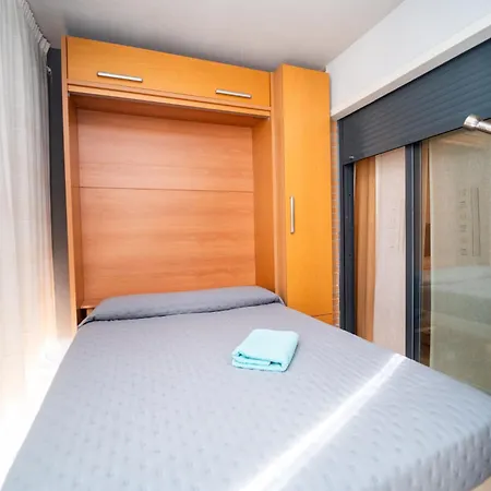 Parking Y Padel A 9 Min Playa Poniente בנידורם